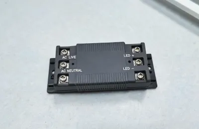 Constant-current LED driver